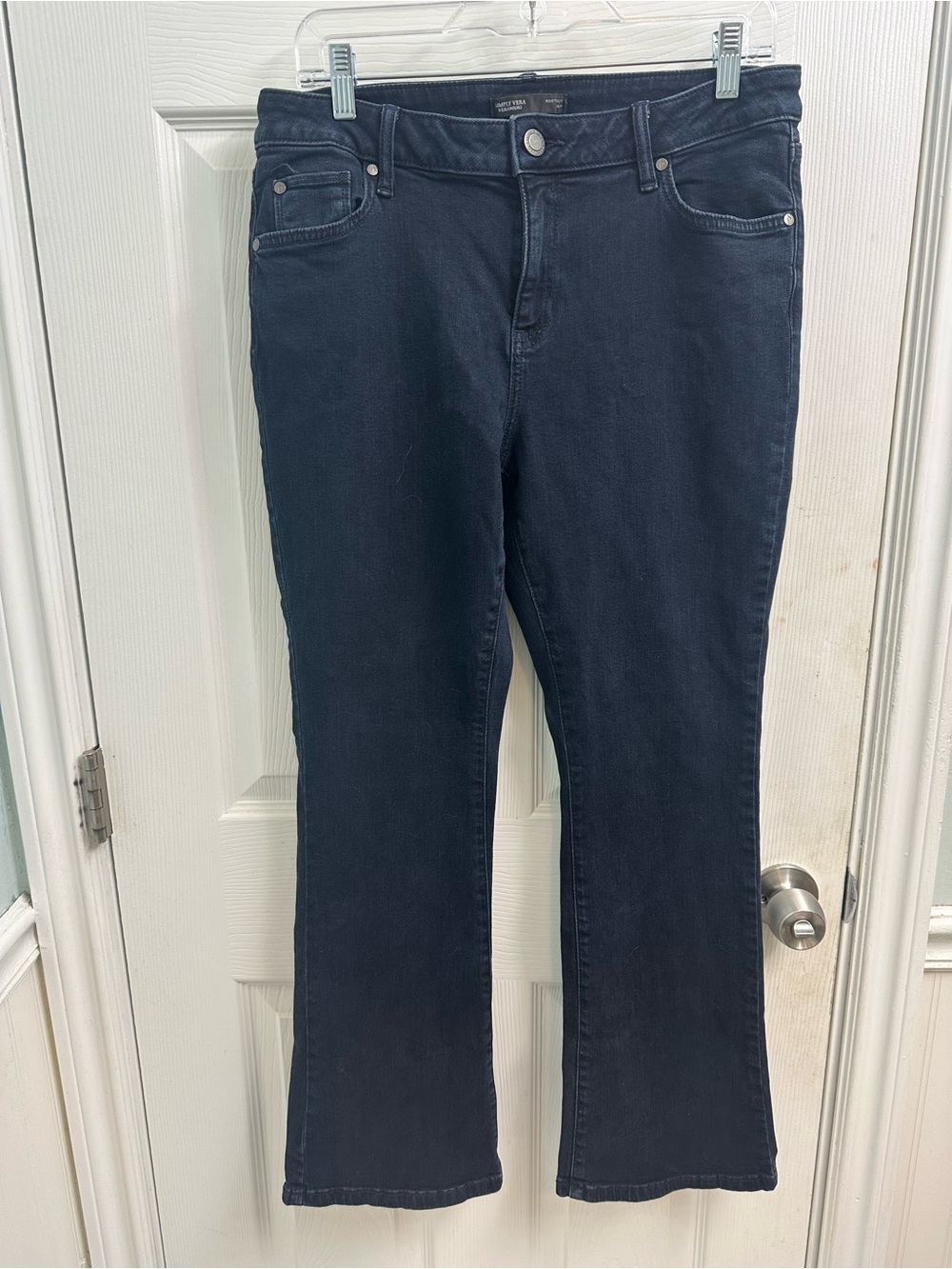 Simply Vera Wang Woman’s Bootcut Jeans Dark Blue Wash Size 14
